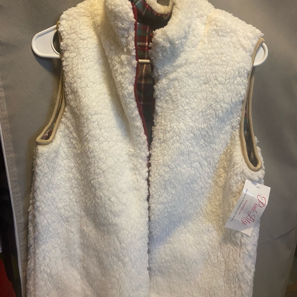 Pink Lily Reversible Cream white/ Plaid Fleece Vest